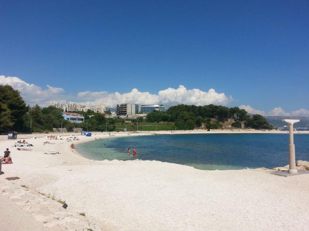 Near Beach Apartment Reno With Private Parking Split Ngoại thất bức ảnh